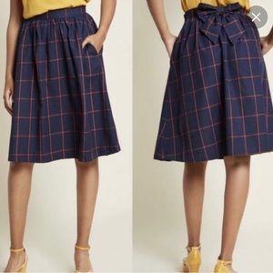 SOLD ModCloth Window Pane Plaid Skirt Detachable bow and Pockets Extra Large